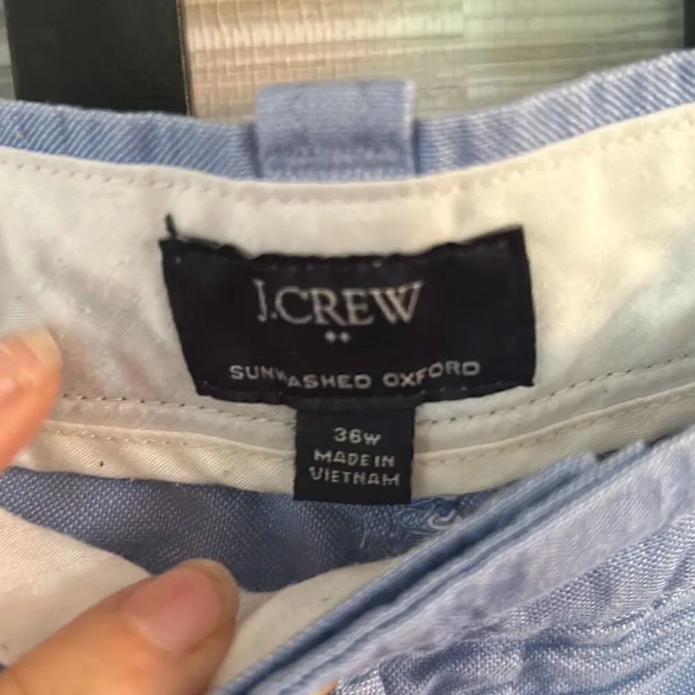 J crew blue and red crab embroidered sun washed Oxford shorts size 36